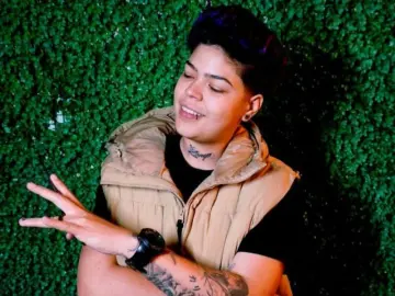 NoraVega  live sex cam