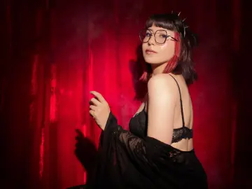 RaveenFox  live sex cam