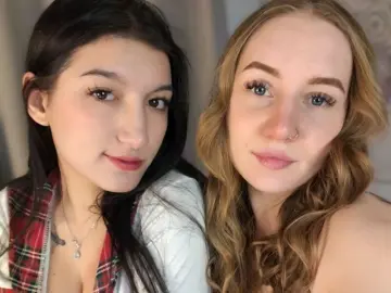 CarolAndDelma  live sex cam