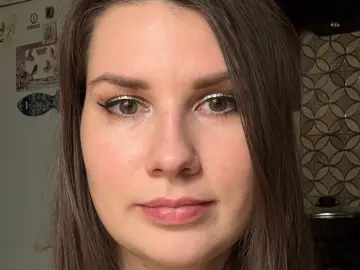 RosalieLuthy  live sex cam