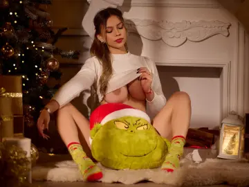 HillaryLewis  live sex cam