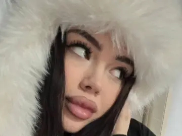 CherlynDarm  live sex cam