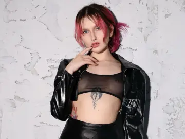 MilaDelays  live sex cam