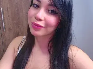 Dolce_Lila  live sex cam