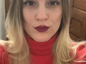 LiaMelanyy  live sex cam