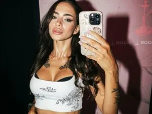 Princess_Vibey777  live sex cam
