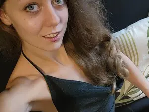 Eveline_Kitty  live sex cam