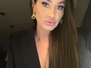 Noelles  live sex cam