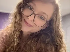 AlluringLily_  live sex cam