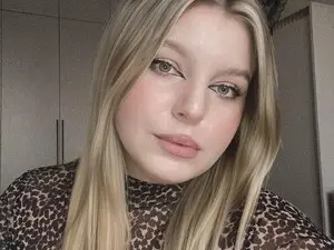 MikaKittyy  live sex cam