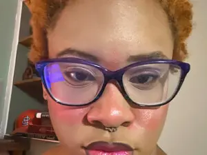 Nickytheehawtie  live sex cam