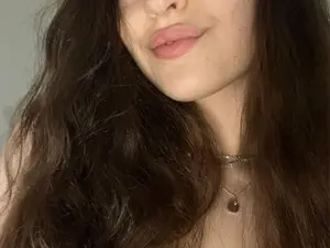 Sophyy  live sex cam