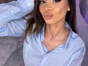 FlirtyFawn  live sex cam