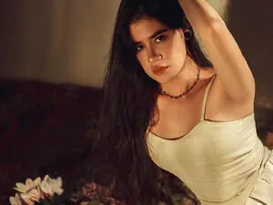 AllyAdams  live sex cam