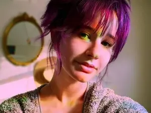Lady_Garnet22  live sex cam