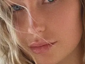 Angeleska  live sex cam