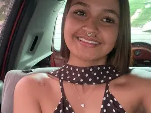 Mikasa_10  live sex cam