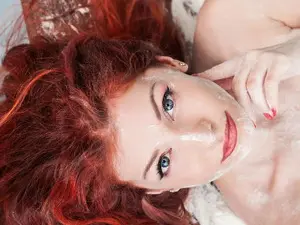 TulipWhite  live sex cam