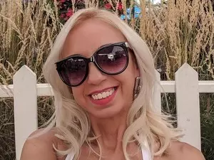 BaditaLuna  live sex cam