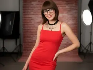 JuliaFreedom  live sex cam