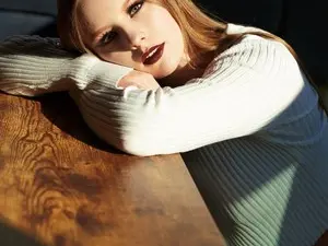 Kindfruitbat  live sex cam