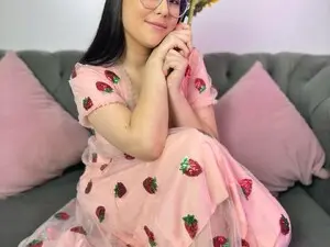Paulette655  live sex cam
