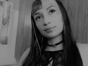Cafeinna  live sex cam
