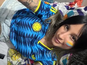 Fiorella_Up  live sex cam