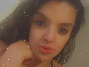 WildLilLilly  live sex cam