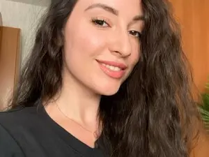 Laura_Schwarz  live sex cam