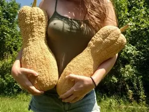 GirlOffGrid  live sex cam