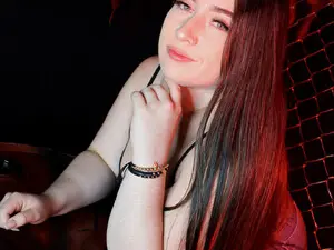 Luciana_brown  live sex cam