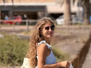 SweetAngell18  live sex cam