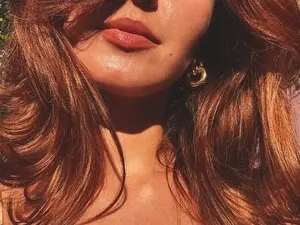 AhahaGirl  live sex cam