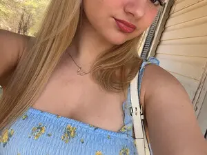 Littlelola88  live sex cam