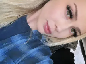 AshleyMarina  live sex cam