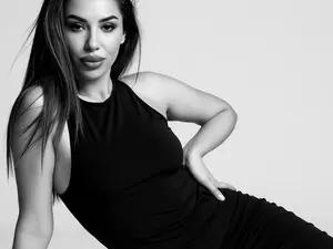 KendraaSky  live sex cam