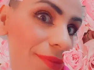 SONYABRUNETTE  live sex cam