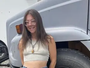 Desert_moon  live sex cam