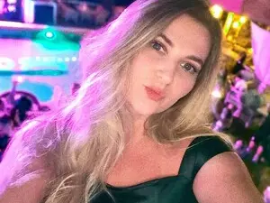 Bless_Ass  live sex cam