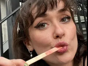 JULI3TT3  live sex cam