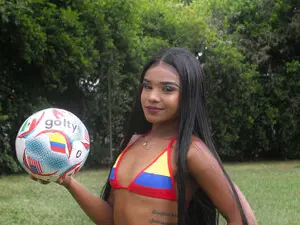 Mia_fernand  live sex cam