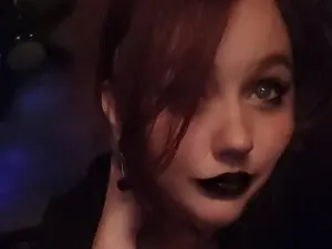 Hellmyra  live sex cam