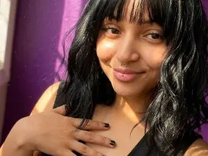 ItsFantasyI  live sex cam