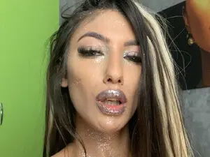 Foxx_girl  live sex cam