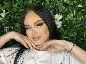 KairaPotts  live sex cam