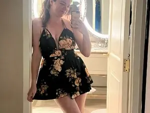 Bella_Kenzie  live sex cam