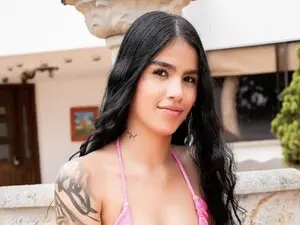 ValeriaDuarte  live sex cam