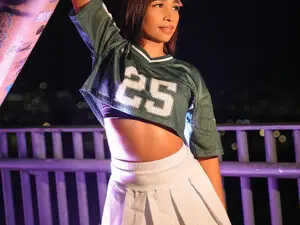 AlyaThompson  live sex cam