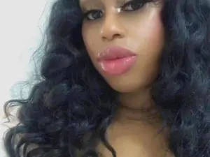 BadBella247  live sex cam